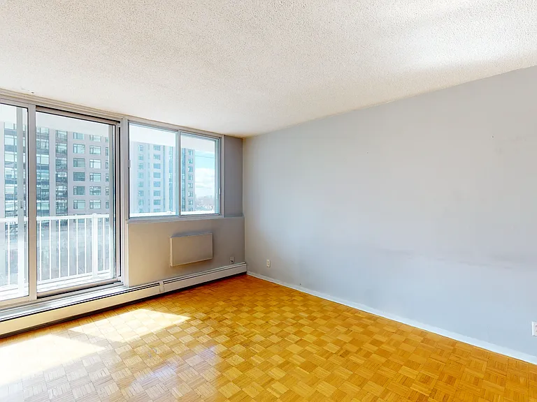 230 Gloucester St — Photo 10