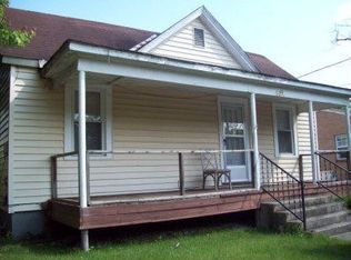 629 Court St, Victoria, VA