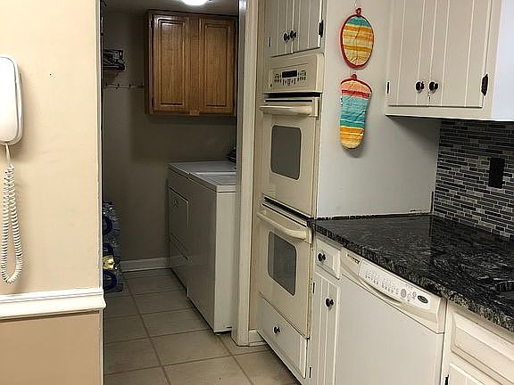 4th image of 16 Buckingham Dr