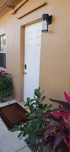 1025 NW 3rd Ave #1 Photo 1