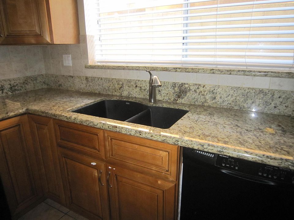 Silgranit Sink and Dishwasher with Stainless Steel Tub