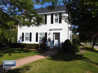 1002 Pine St, Manitowoc, WI 54220