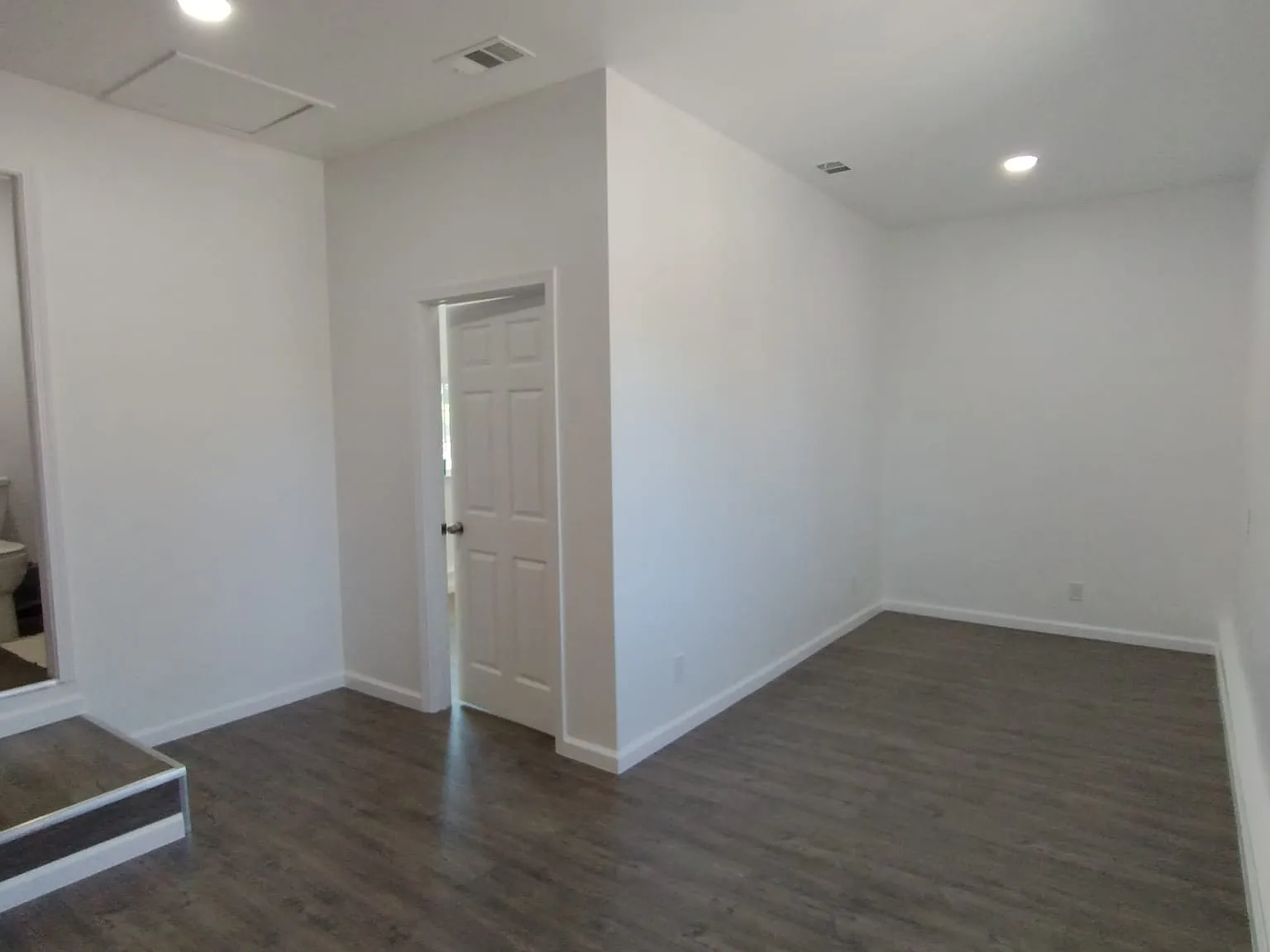 1004 Bering Ct — Photo 4