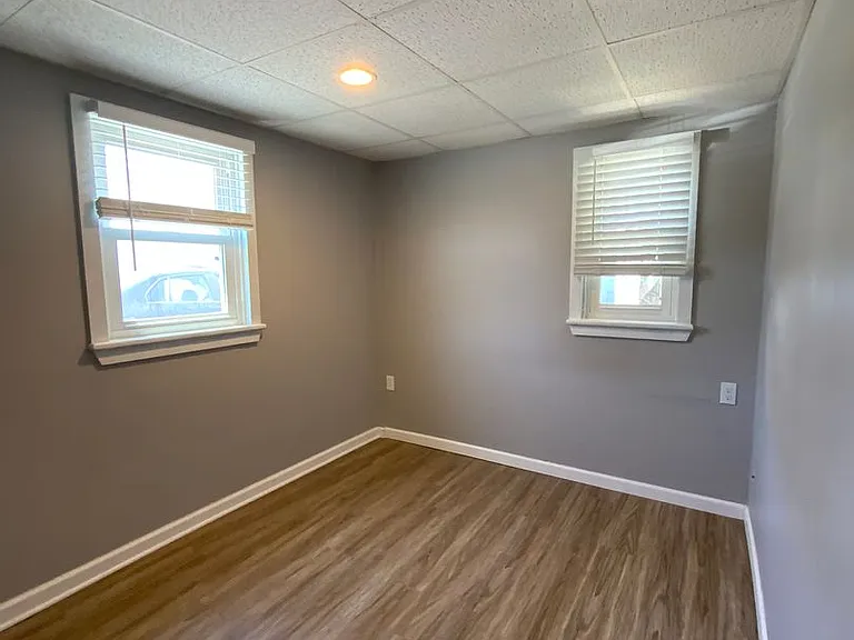 212 Cherry St — Photo 11
