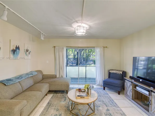 3095 N Oakland Forest Dr APT 104, Oakland Park, FL 33309