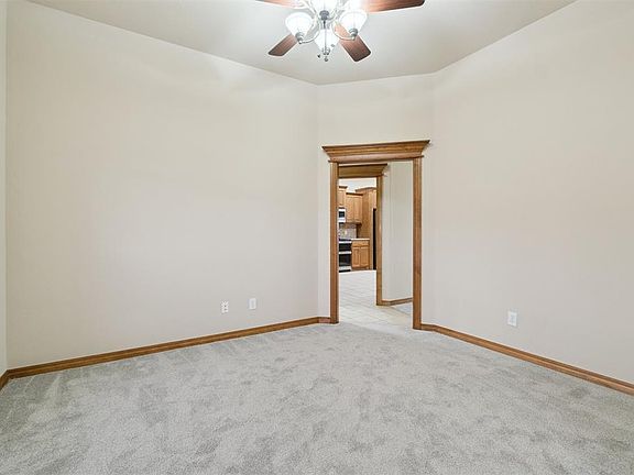 5th image of 6905 Rolling Mdws