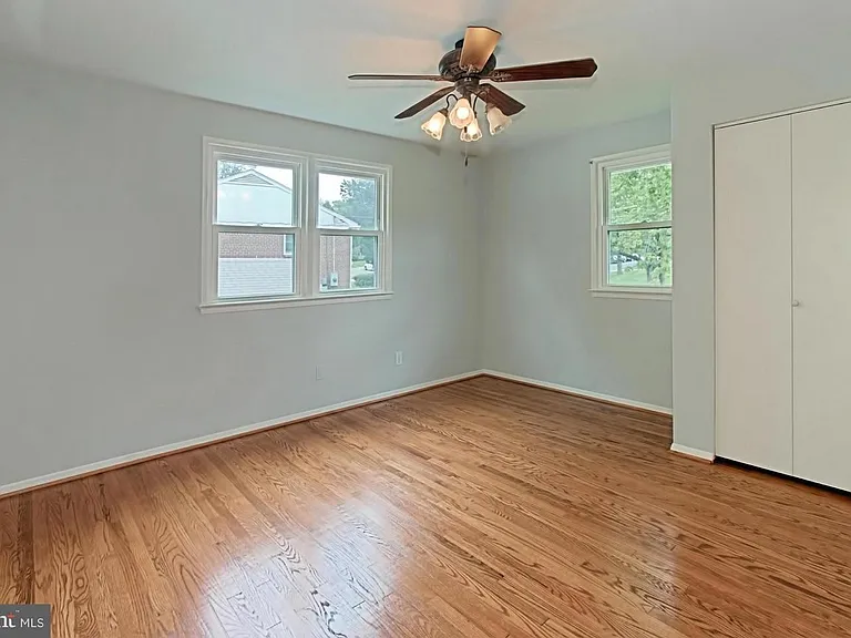 7501 Mendota Pl — Photo 4