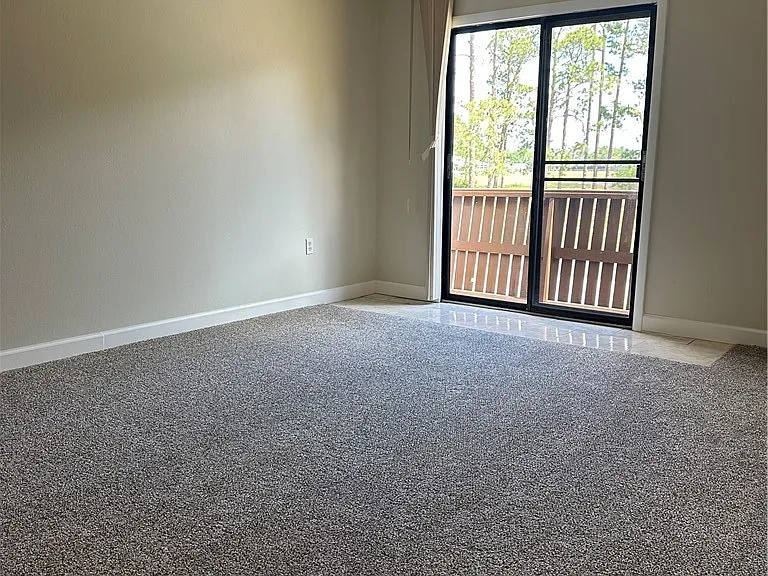 3847 Edgewater Dr — Photo 8