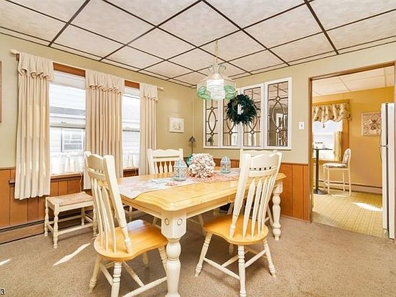 4th image of 34 Heights Ave #1X