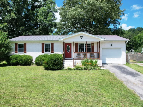 921 E Circle Dr, Rossville, GA 30741