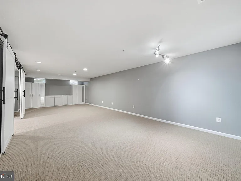 13131 Clarksburg Square Rd — Photo 36