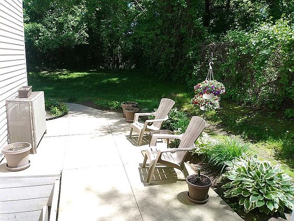 5th image of 383 Natures Cove Ct #1