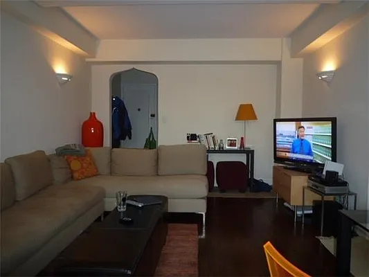 Rented by Oxford Property Group | media 3