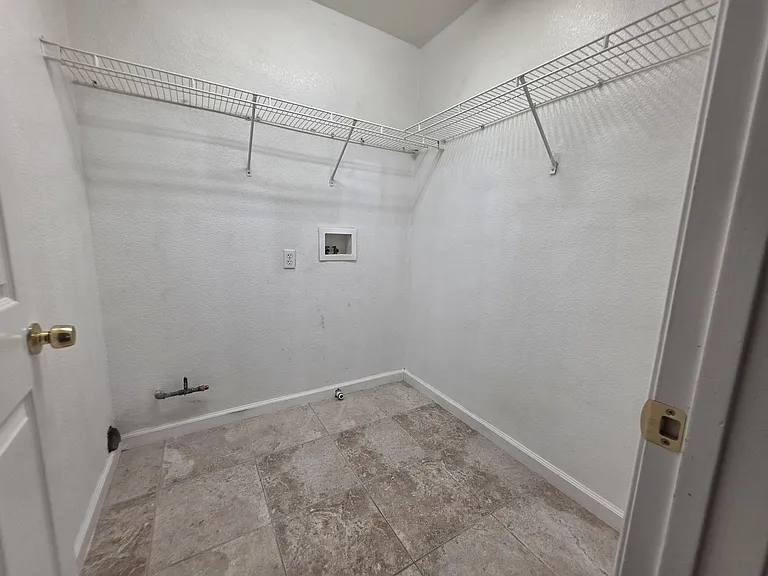 23752 Pepperleaf St — Photo 14