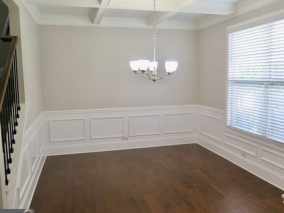 2nd image of 536 Wolf Pack Ln