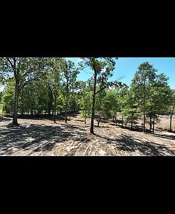 2nd image of 600 Bonhomie Rd