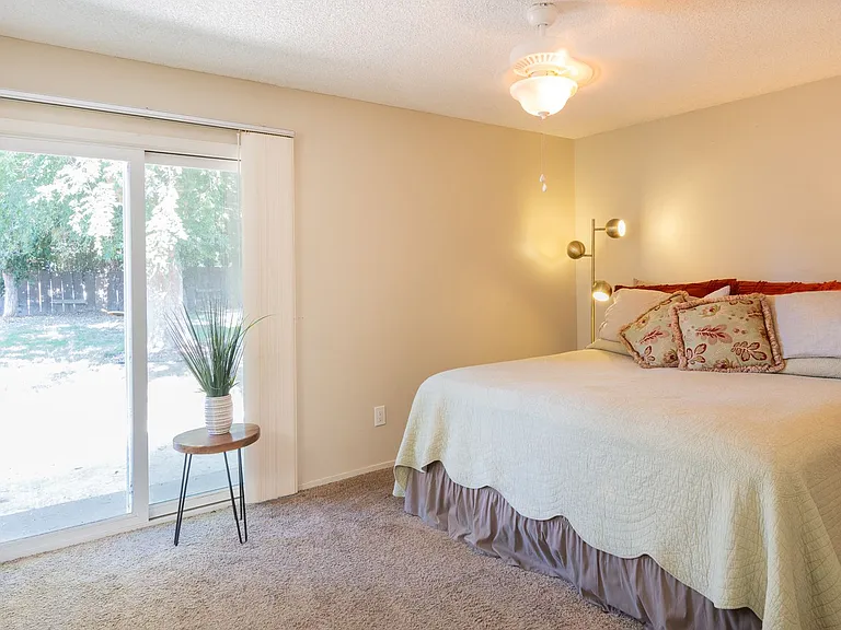 2533 S Dollner St — Photo 15