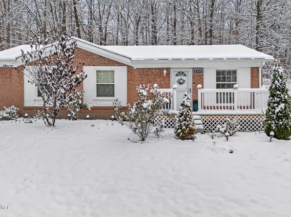 8205 Candelabrum Pl, Louisville, KY 40214