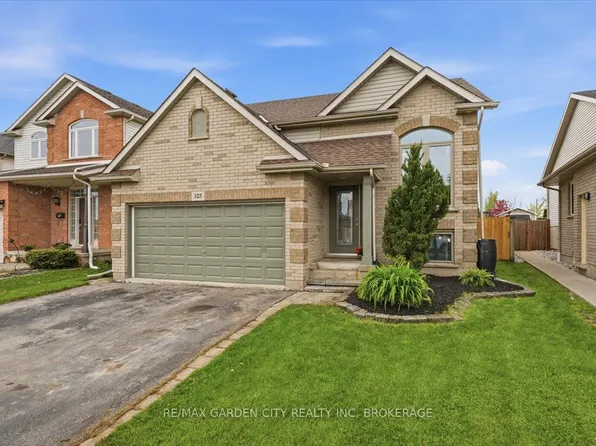 325 Winterberry Blvd, Thorold, ON L2V 5E6
