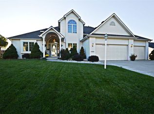 10821 Summer Chase Rd, Fort Wayne, IN 46818