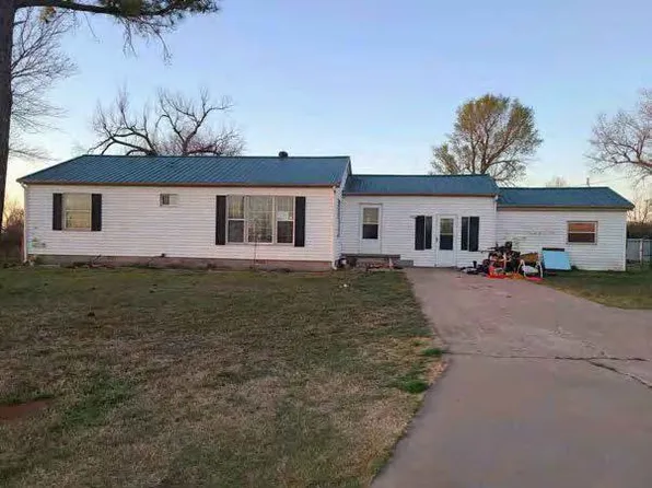 200 E Riddle Rd, Chickasha, OK 73018