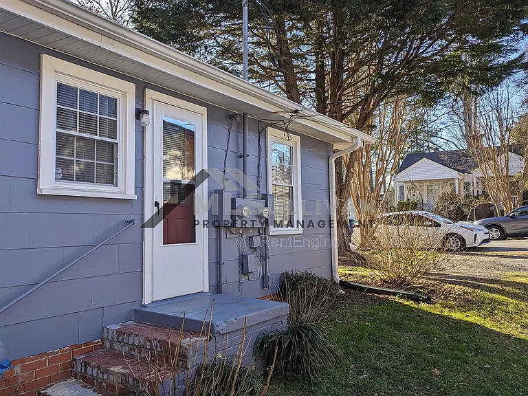 2020 Englewood Ave — Photo 7