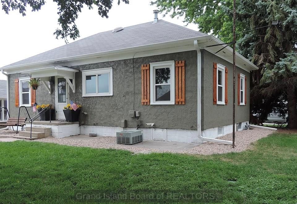 2nd image of 506 Elm St