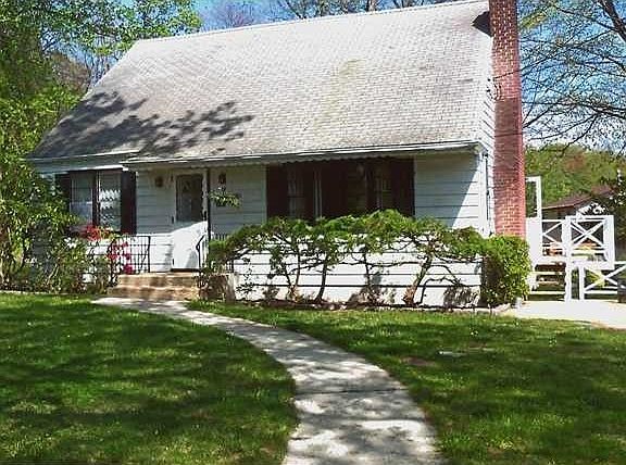 2nd image of 16 Viking Ln
