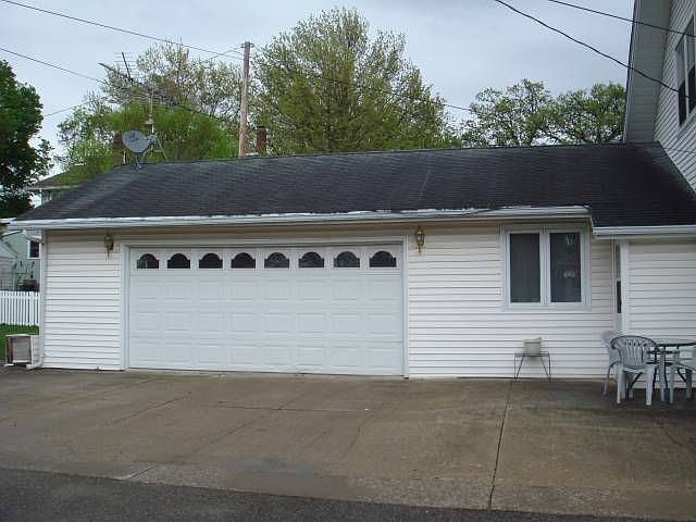 2nd image of 705 W State St