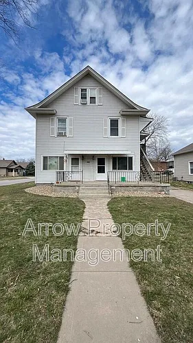 4602 Saint Paul Ave #3 Photo 1