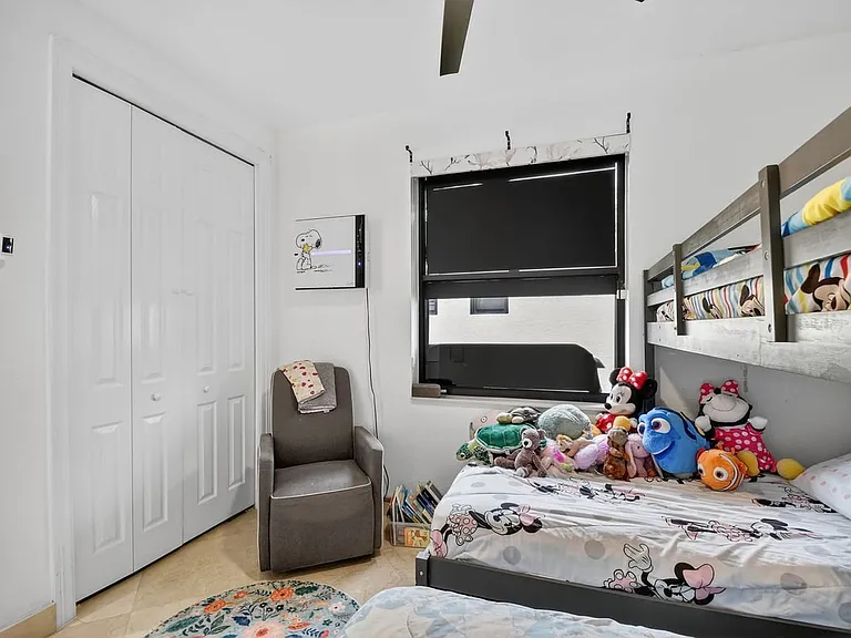 10337 Trianon Pl — Photo 45