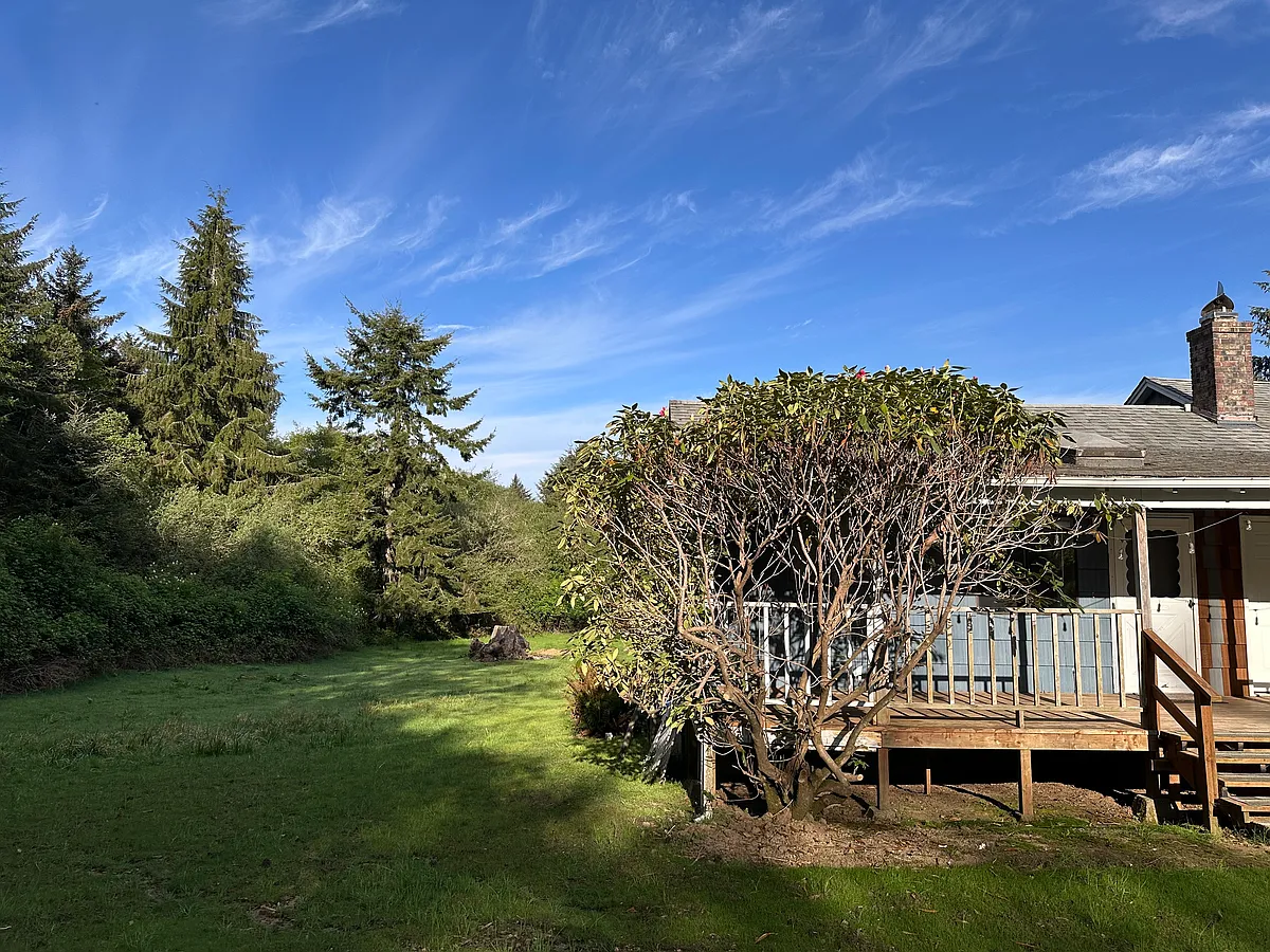Building Photo - 33384 Rosie Ln #B