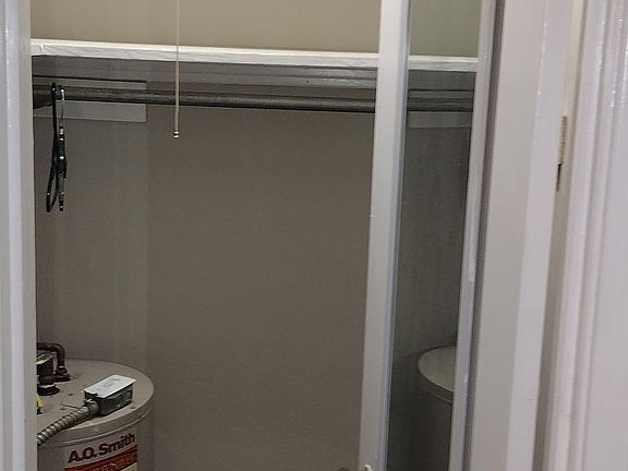 5th image of 455 39th Ave N APT 2