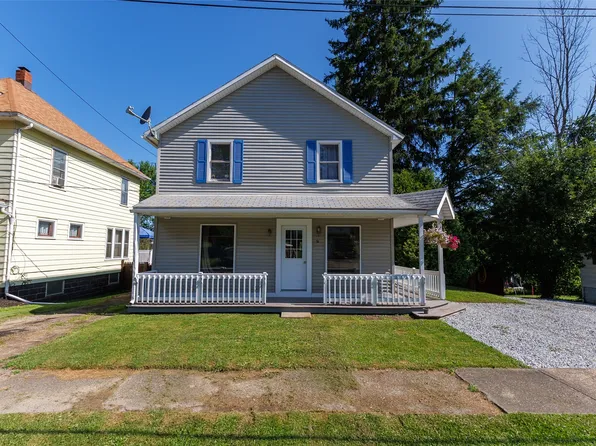 31 Grove St, Corry, PA 16407