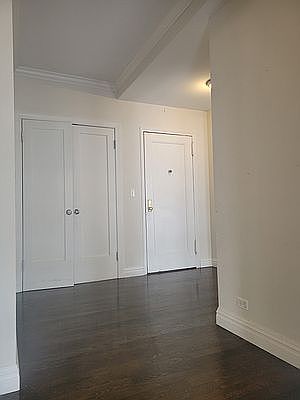 5th image of 211 W 106th St APT 5A
