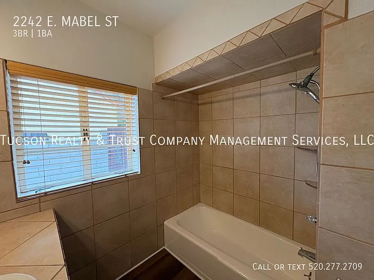 2242 E Mabel St — Photo 14