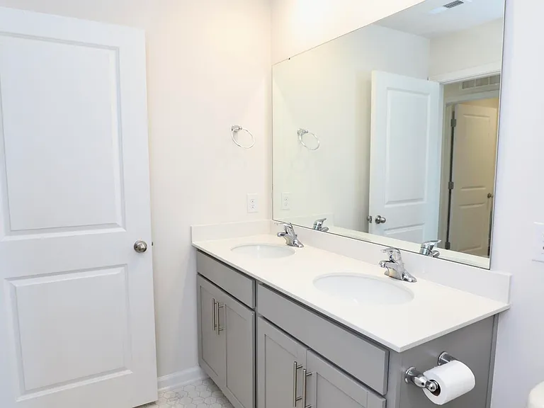 352 Sandbach Rd — Photo 40