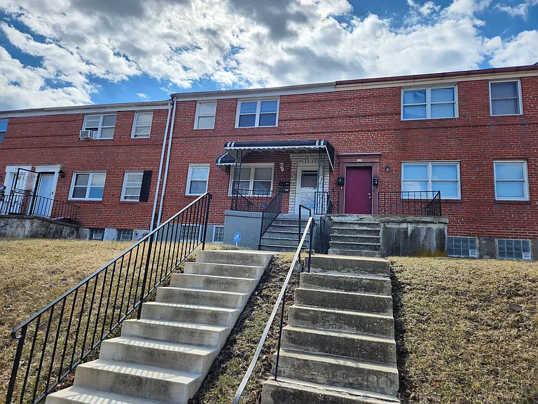 3939 Stokes Dr #1 — Photo 1