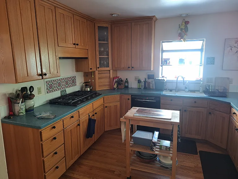 1033 Peralta Ave — Photo 10