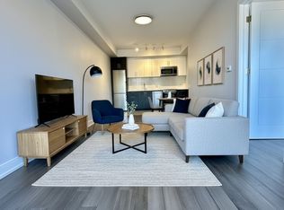 2525 Bathurst St #310, Toronto, ON M6B 2Y9