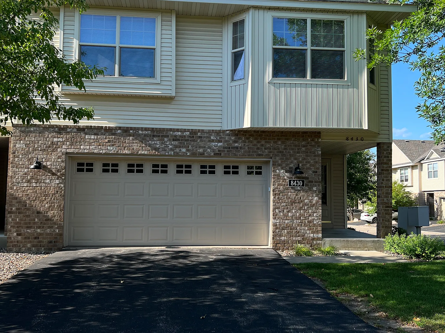 3 bed, 1885 sqft, $2,550 — Photo 1