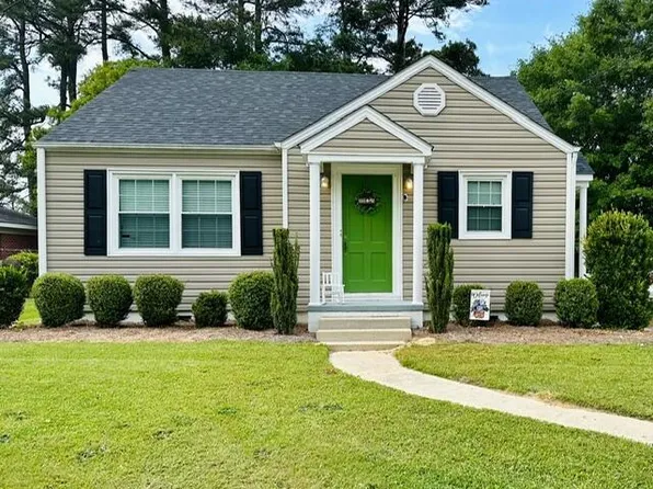 301 Willow Road, Clinton, NC 28328