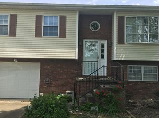 29 Black Betsy Bottom Rd, Poca, WV 25159