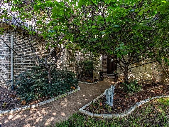 4th image of 719 Winding Bend Cir