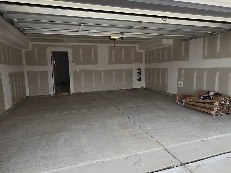 2324 Donnelly Hills Ln — Photo 27