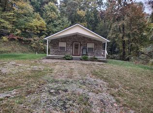 8716 Blacksnake Rd, Utica, OH 43080