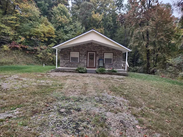 8716 Blacksnake Rd, Utica, OH 43080