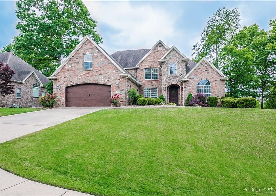 1st image of 7102 W Hillcrest Ct