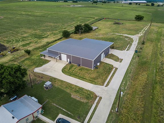 2nd image of 426 County Road 2320