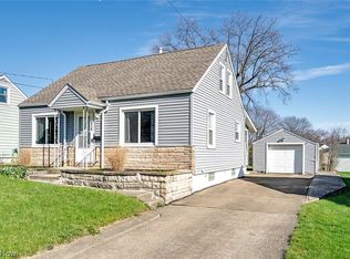 616 Poland Ave, Struthers, OH 44471